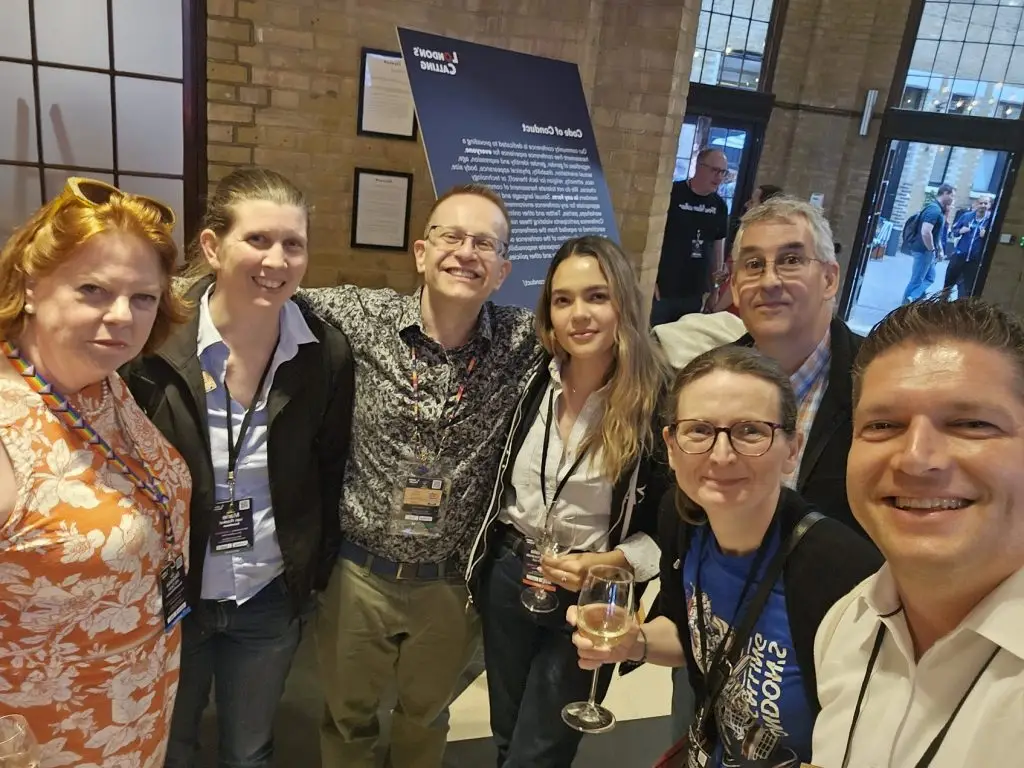 Melissa Hill Dees, Marie van Roekel, myself, someone else who's name escapes me currently, Mitch Hill Dees, Justyna Krajewska and Andre van Kampen